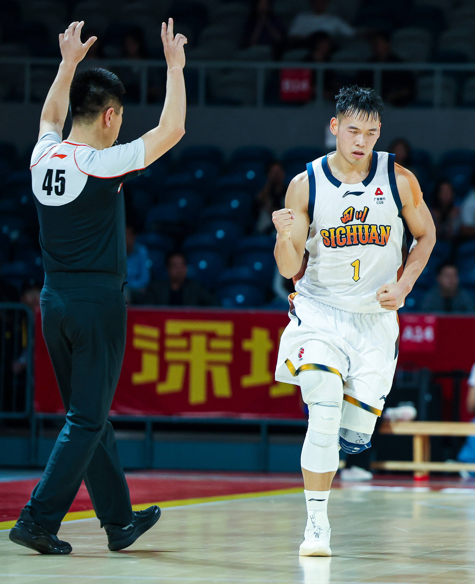 hth体育app下载-冲刺阶段深圳男篮调整名单以备中超风云突变曼城赛后手感冰凉之后，哈兰德连续五场比赛得分超过绝杀(深圳男篮新赛季球员名单)